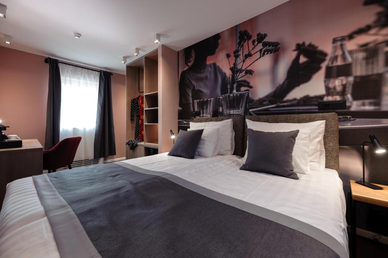 Superior King Room,1141030513:JPEG