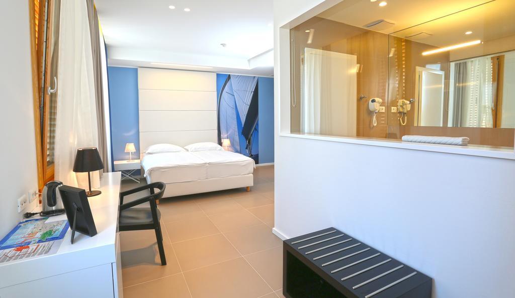 Deluxe Double Room Sea View,134555646:JPEG