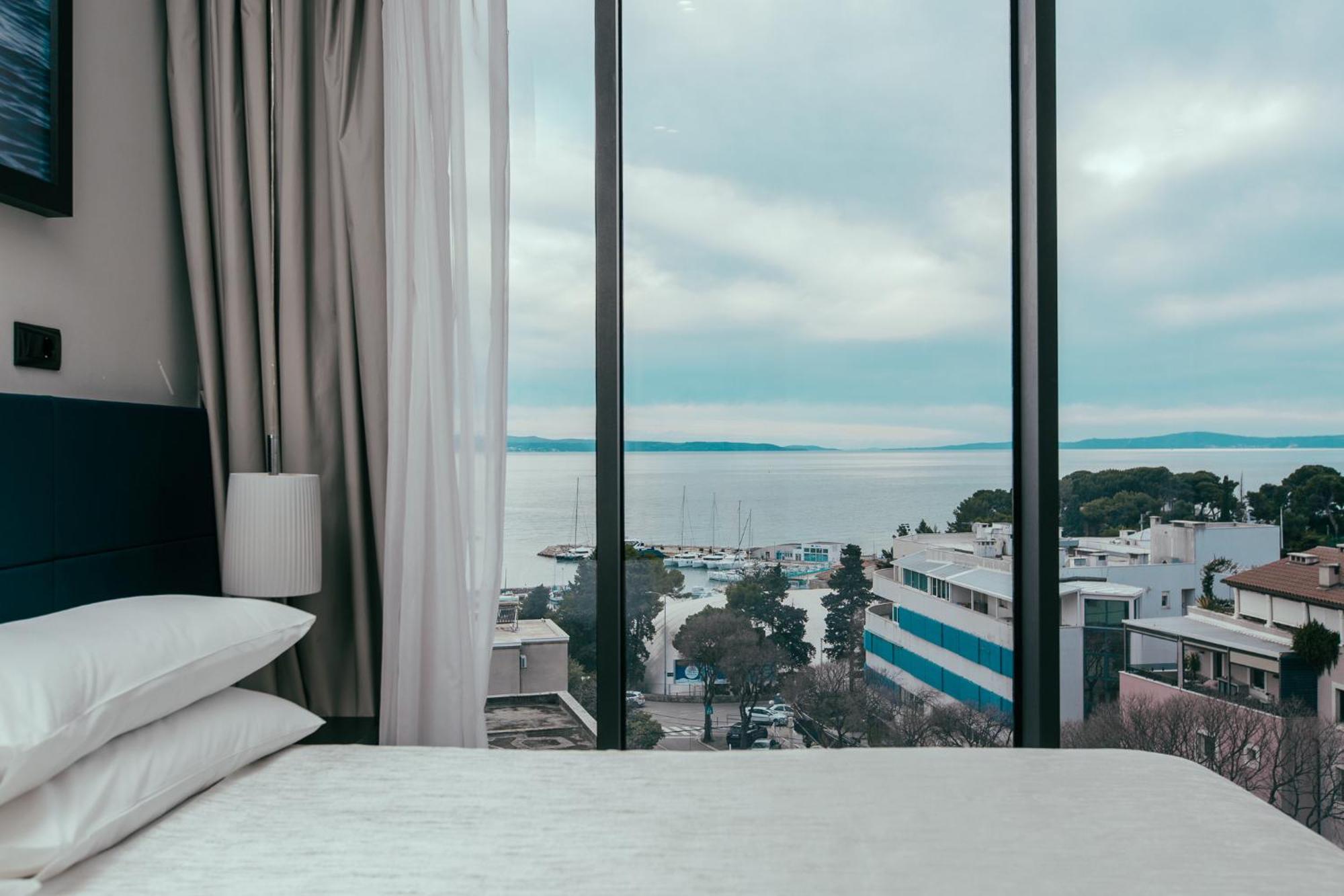 Premium Suite Spa Bath Sea View,1631585683:JPEG