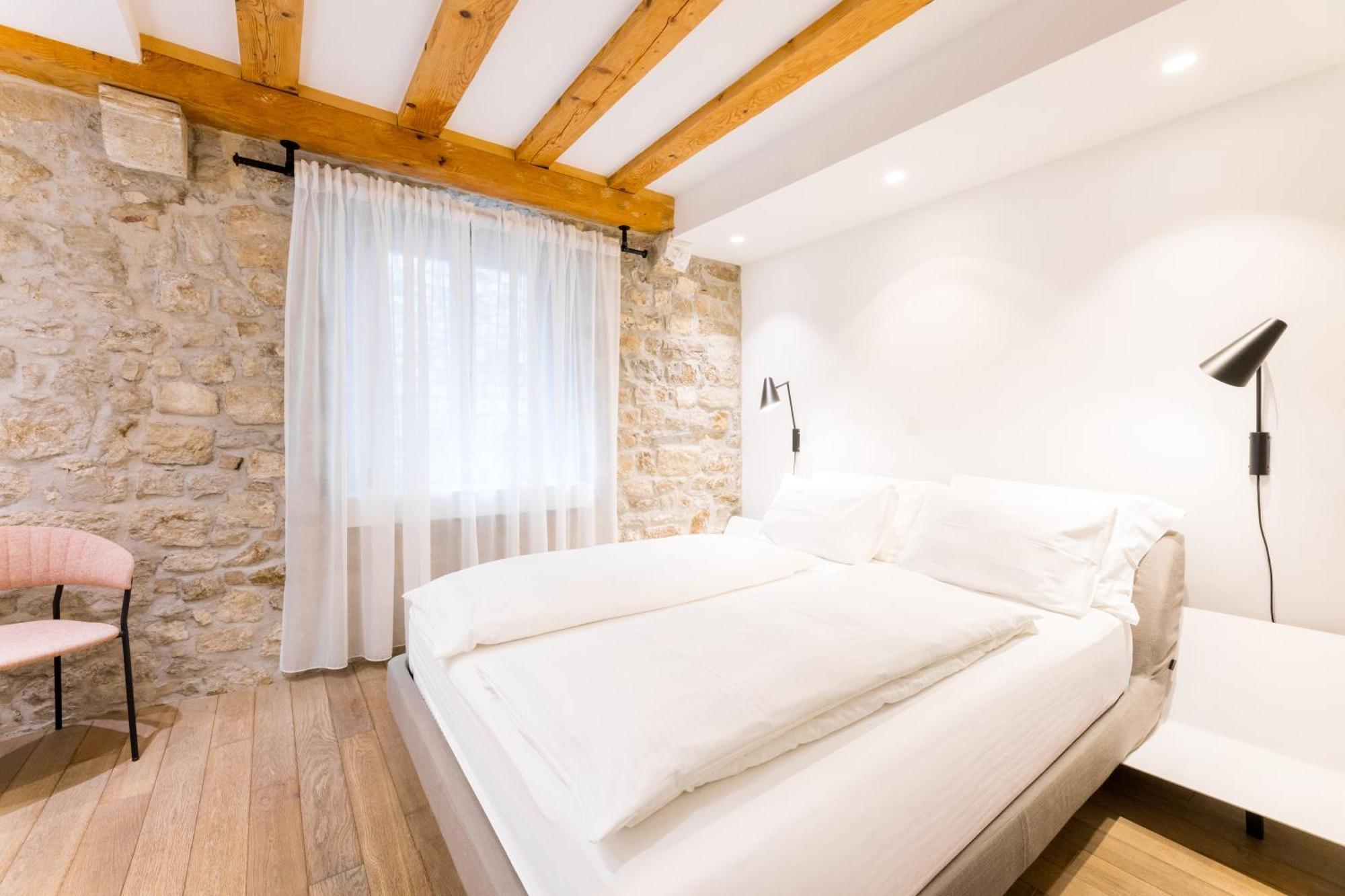 Double Room Street View