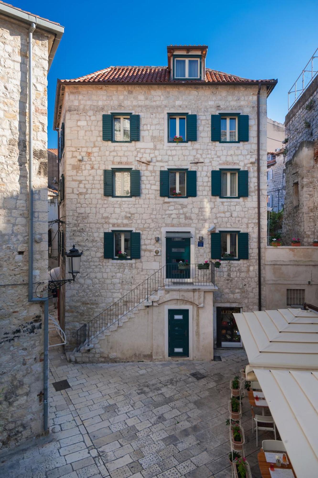 Superior Double Room Villa Dobric,1632212446:JPEG