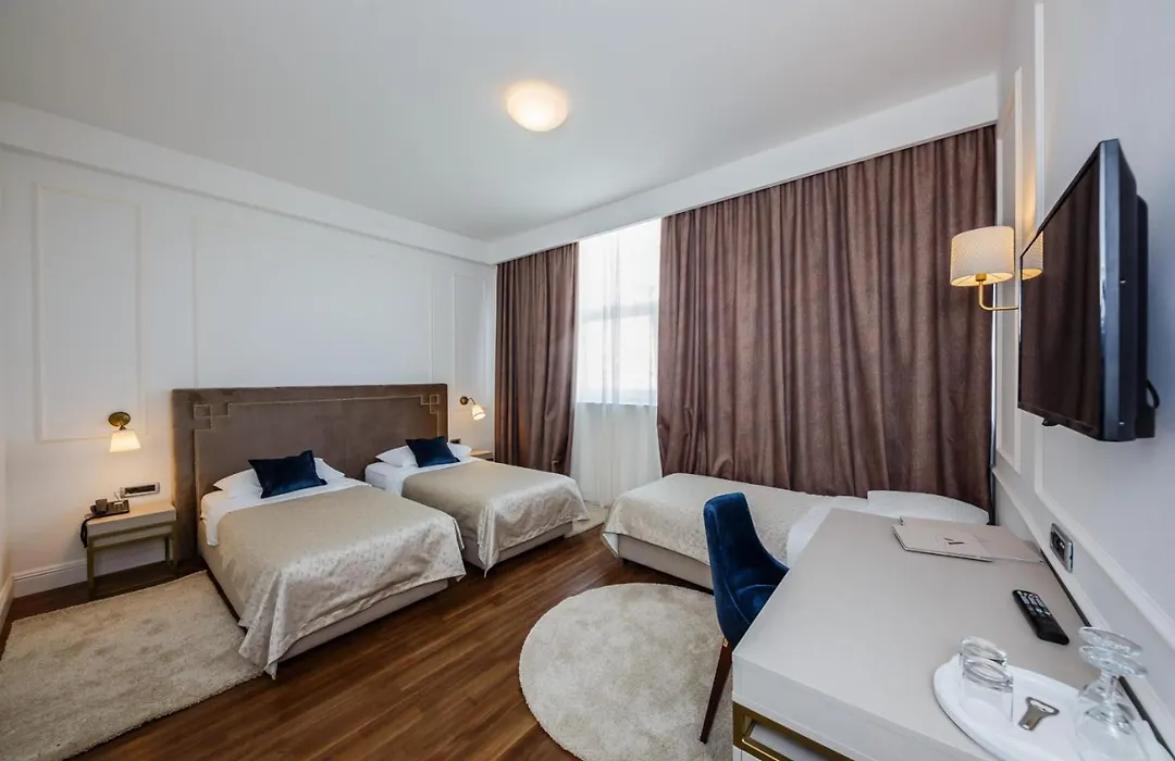 Art Hotel-1